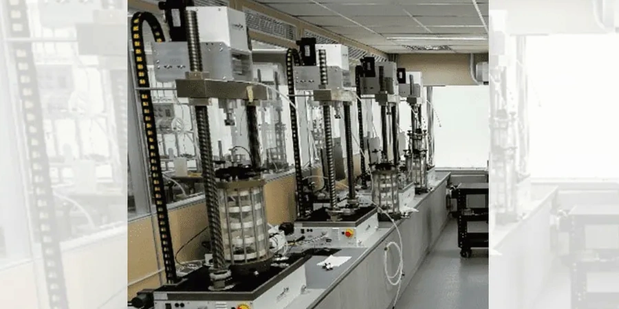 Ensayo Triaxial en Buin: parámetros de resistencia al corte para diseño geotécnico